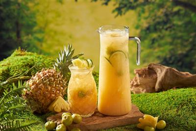 高油高脂餐的天然解药，藏在一杯黄皮凤梨里